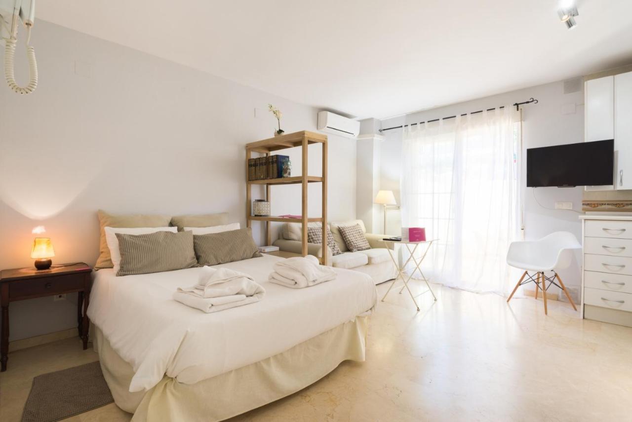 Studio Pedrega Apartment Malaga Ngoại thất bức ảnh